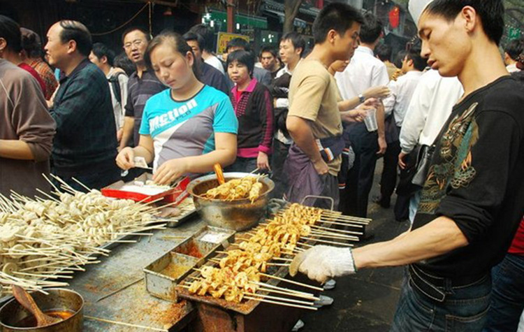 正宗烤面筋技术配方教程特色小吃酱料红油调料专用料制作配方商用插图6